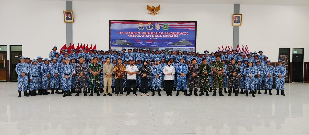Bupati Barito Timur, M Yamin, bersama Wakil Bupati Adi Mula Nakalelu menghadiri acara pembukaan pelatihan Penguatan Pembinaan Kesadaran Bela Negara (PKBN) dan Wawasan Kebangsaan bagi para kepala desa se-Kabupaten Barito Timur yang digelar di Jakarta, Senin, 23 Juni 2025