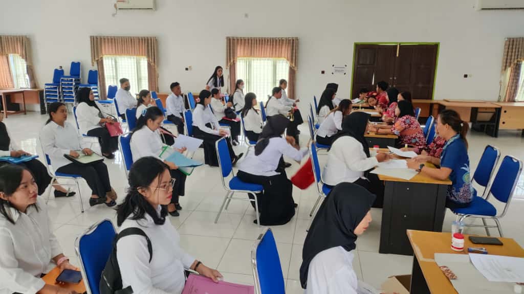 Calon Pegawai Pemerintah dengan Perjanjian Kerja (CPPPK) Formasi tahun 2024 periode II di lingkungan Pemerintah Kabupaten Barito Timur melaksanakan penandatanganan Perjanjian Kerja