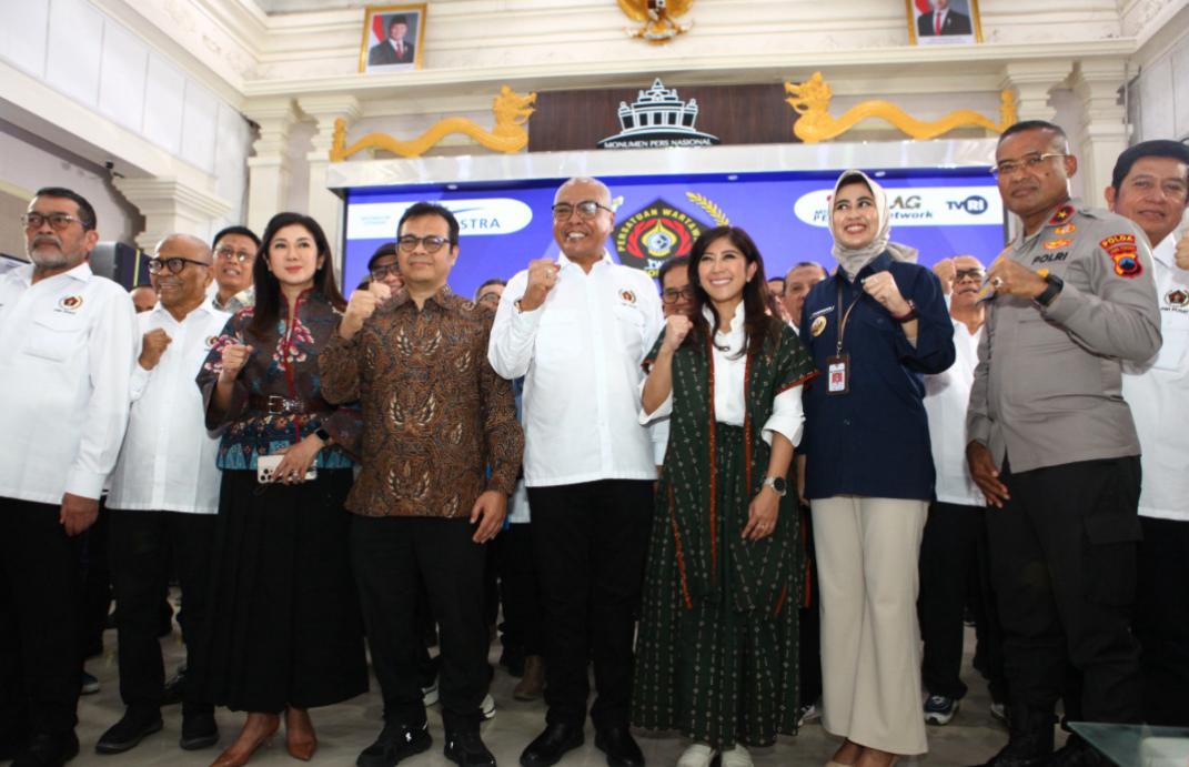 Menteri Komunikasi dan Digital (Menkomdigi) Meutya Hafid saat menghadiri Pengukuhan Pengurus Persatuan Wartawan Indonesia (PWI) Pusat Masa Bakti 2025–2030 di Monumen Pers Nasional, Surakarta, Sabtu (4/10/2025) menekankan bahwa keberlangsungan industri media harus terus dijaga, bukan hanya sebagai penyedia informasi, tetapi juga sebagai penopang demokrasi dan perekat kebangsaan (Foto: Istimewa/Dok Kemkomdigi)