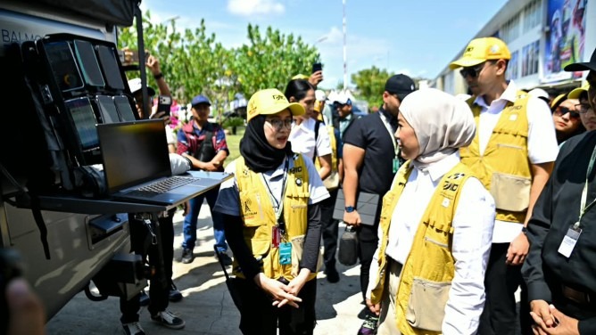 Tinjau MotoGP Mandalika, Meutya Hafid Pastikan Jaringan Komunikasi Siap Layani 200 Ribu Penonton