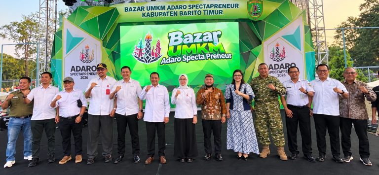 Bazar UMKM Group Portrait on Stage